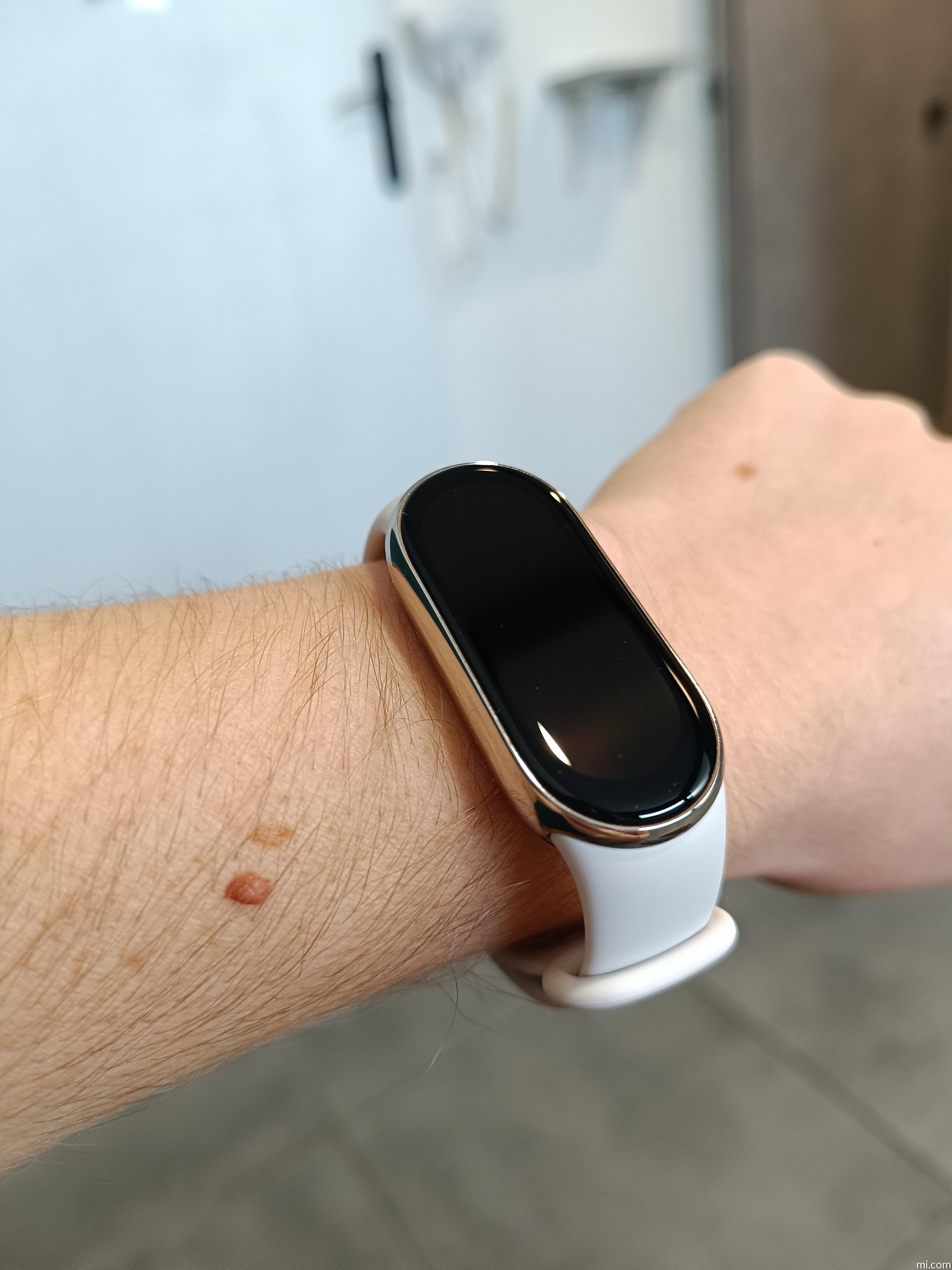 Xiaomi Smart Band 8 : le futur bracelet s'inspirerait des montres