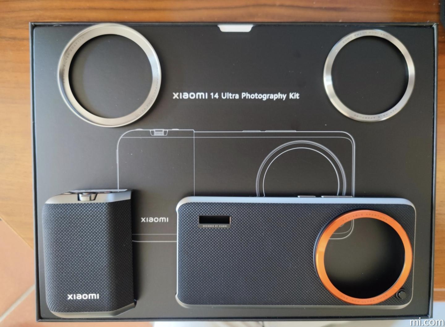 Xiaomi 14 Ultra Professional Photography Kit | Xiaomi Italia