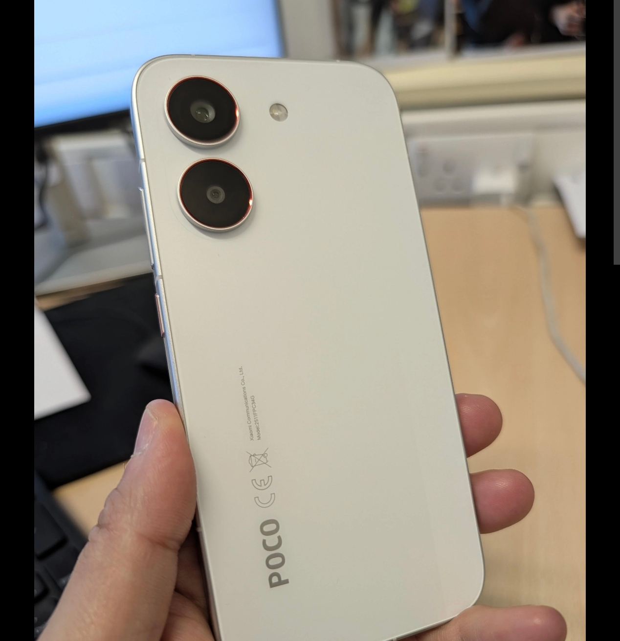 Toate specificațiile și caracteristicile POCO X8 Pro | Xiaomi România