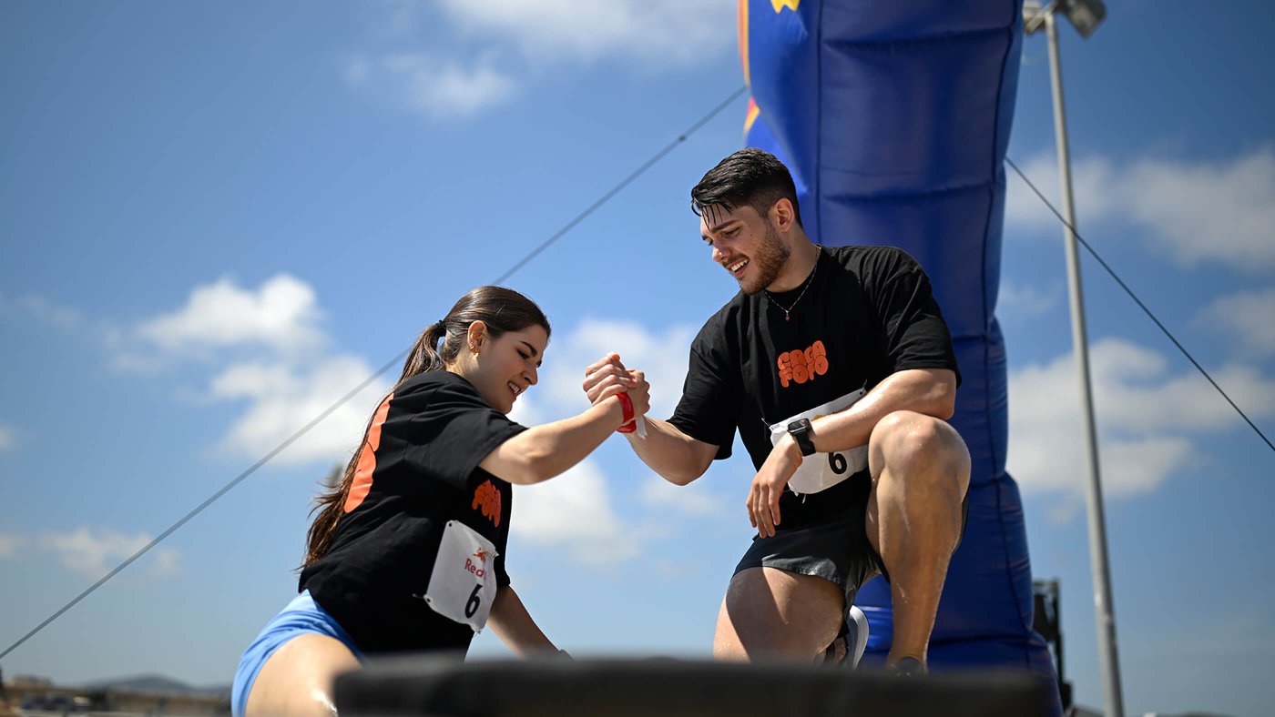 Seria Redmi Note 14 x Red Bull Ibiza Royale