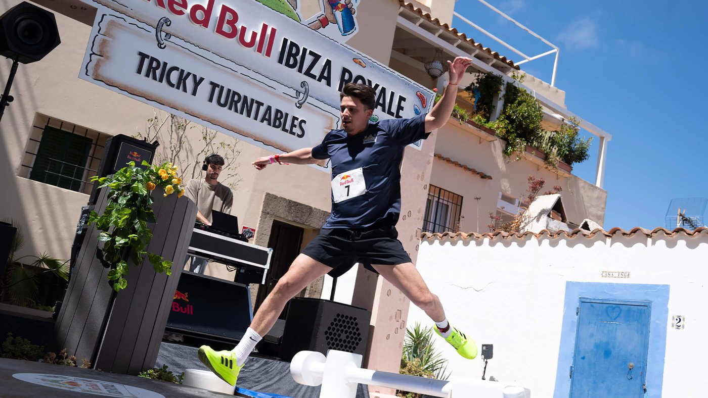 Seria Redmi Note 14 x Red Bull Ibiza Royale