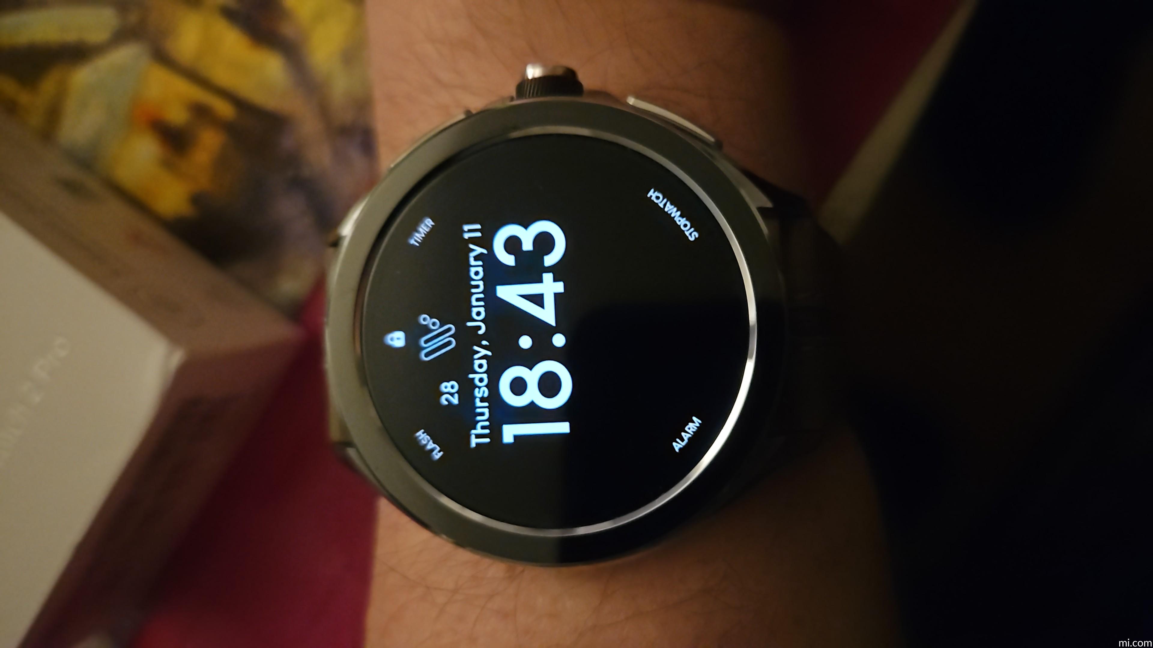 Ticwatch Pro 5 Montre Intelligente Android Snapdragon W5+ Gen 1 Wear OS  Smartwatch 80 Heures d'autonomie de la Batterie Santé Fitness Suivi  Résistance à l'eau 5 ATM Compatible Android Uniquement : 