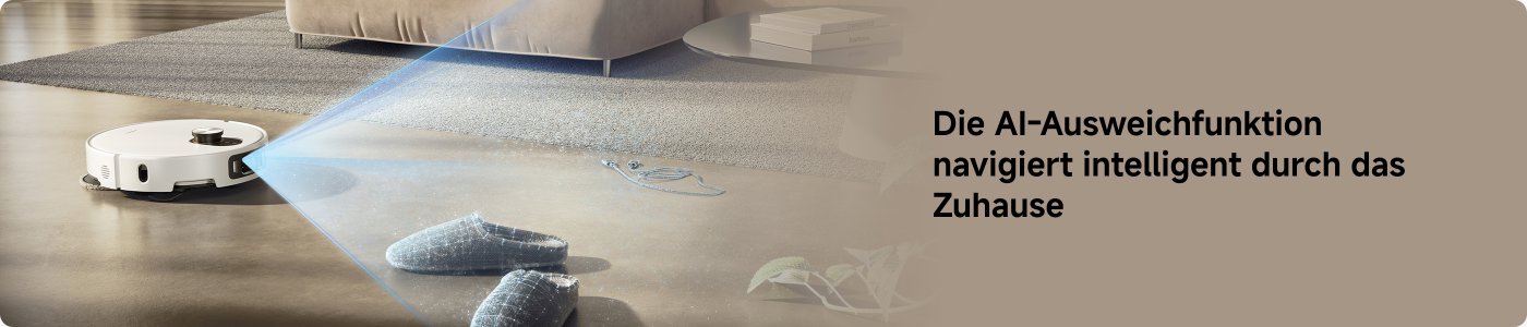 Ein weißer intelligenter Staubsauger bewegt sich über den Boden des Zimmers, daneben liegt ein Paar Hausschuhe, im Hintergrund sind ein Sofa und ein Teppich. Der Text erwähnt die "AI-Obstacle-Avoidance-Funktion mit intelligenter Navigation".
