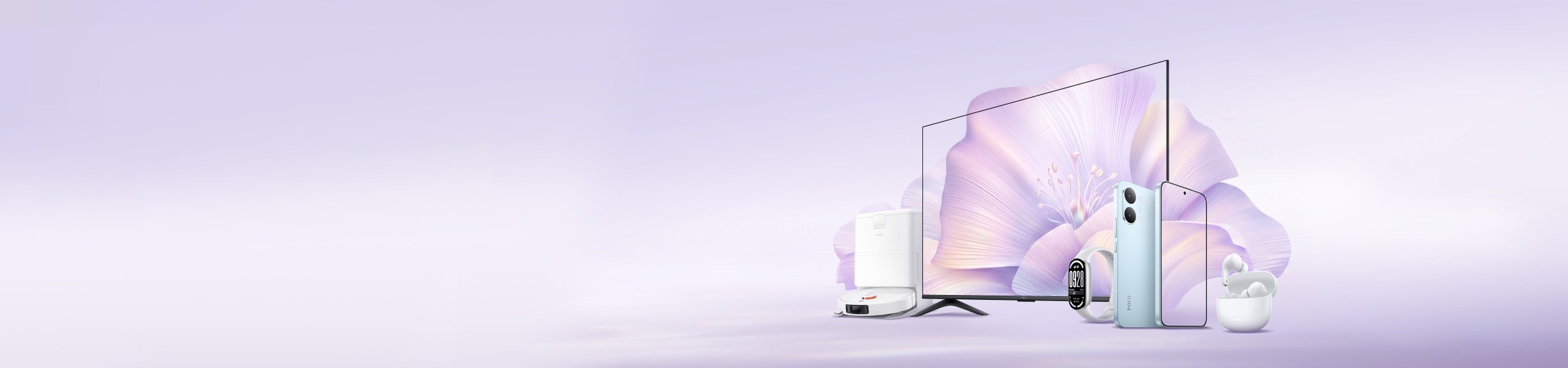 Bemutatott néhány modern háztartási gépet és elektronikai terméket, köztük egy tévét, egy okostelefont, egy mosógépet és egy elektromos roller, a háttérben minimalista sivatagi színek és kék ég.