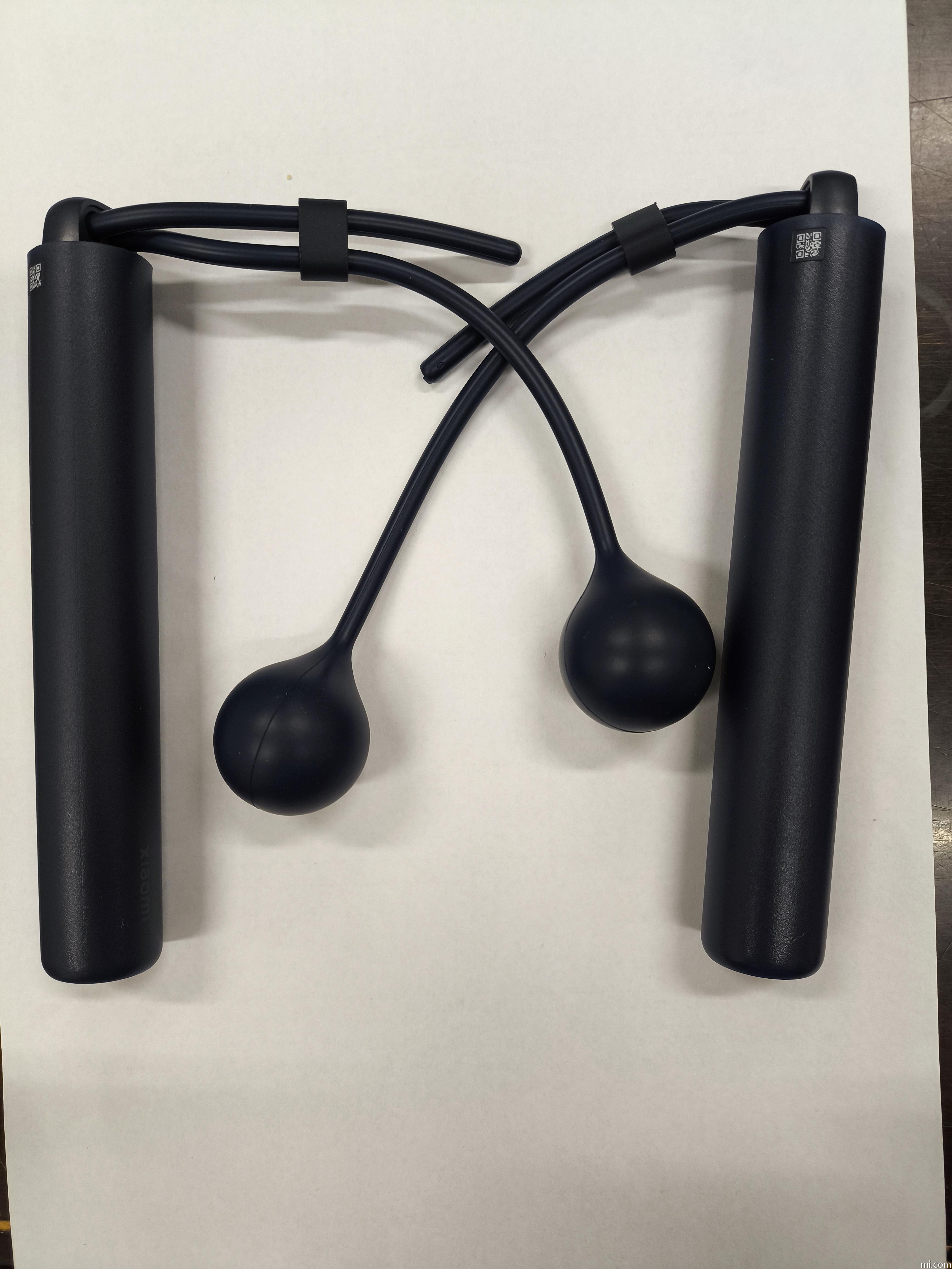 GymBeam - Corda per Saltare Smart Professionale, Attrezzo Fitness per Esercizi Total-Body, Corda per Saltare Regolabile con Timer, Conta Salti e con Timer Incorporato