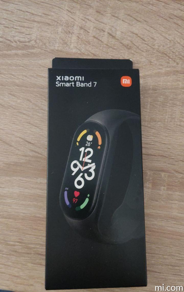 Smart Band 7 : Xiaomi dévoile son nouveau bracelet connecté avec écran  Amoled - CNET France